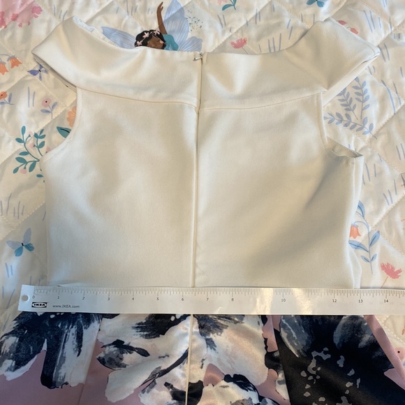 AX Paris floral dress - Picture 3 of 6